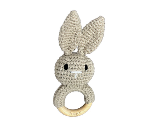 Hochet bois et crochet - Lapin beige foncé