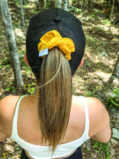 Casquette marine pour femme avec fente pour chignon - Logo gris